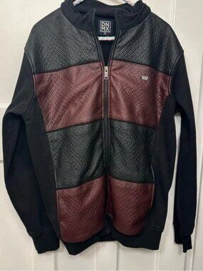 ⭐️ DNMX Men's Black and Wine Zip Up Sweater